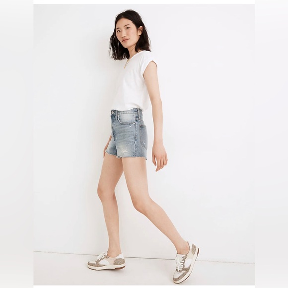 Madewell The Perfect Jean Short in Snyder Wash - Picture 3 of 11